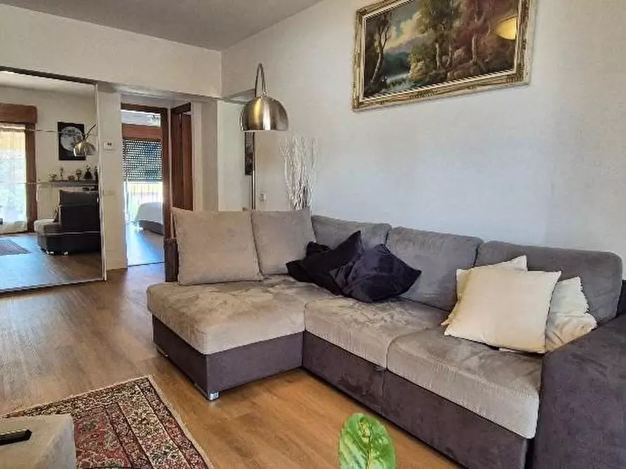 Immagine 17 di Appartamento in vendita  a Pisa