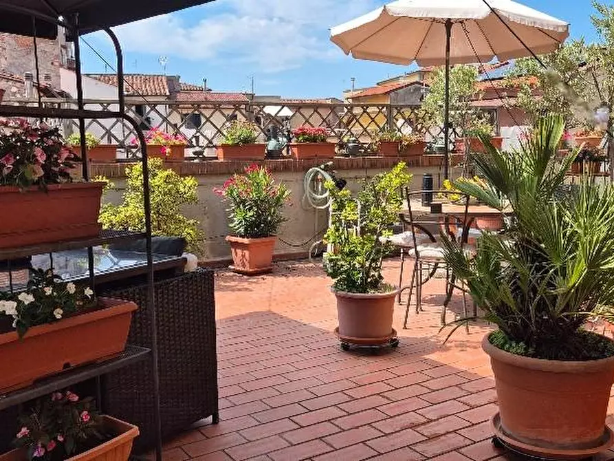 Immagine 2 di Appartamento in vendita  a Pisa