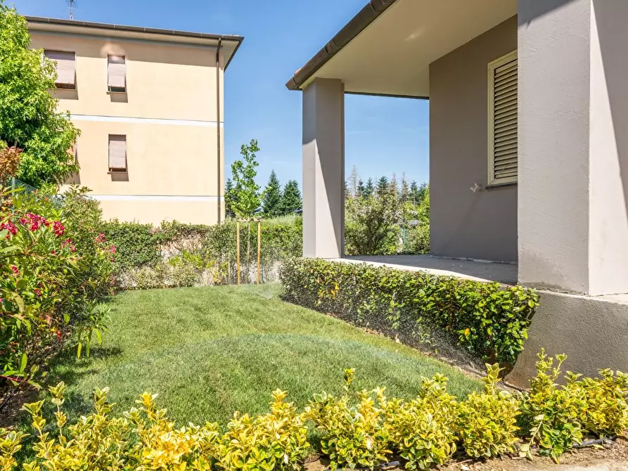 Immagine 19 di Villa in vendita  a San Giuliano Terme