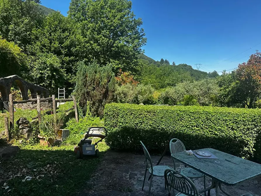Immagine 7 di Rustico / casale in vendita  a Gallicano