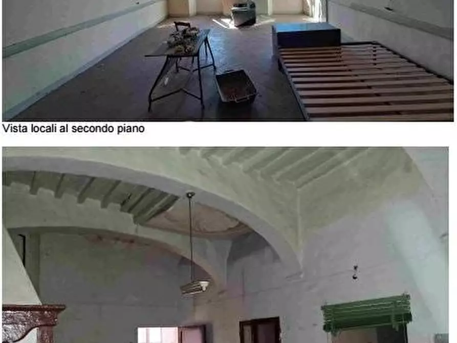 Immagine 9 di Palazzo in vendita  a Sinalunga