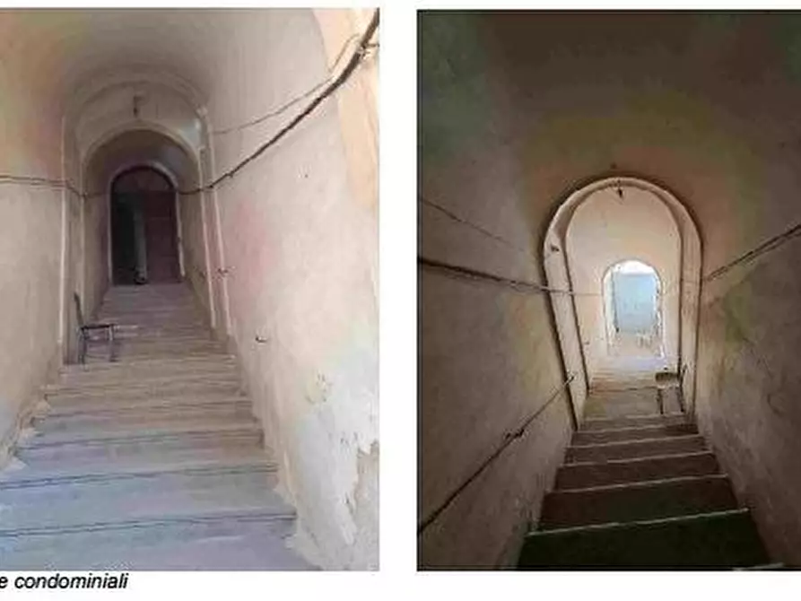 Immagine 14 di Palazzo in vendita  a Sinalunga
