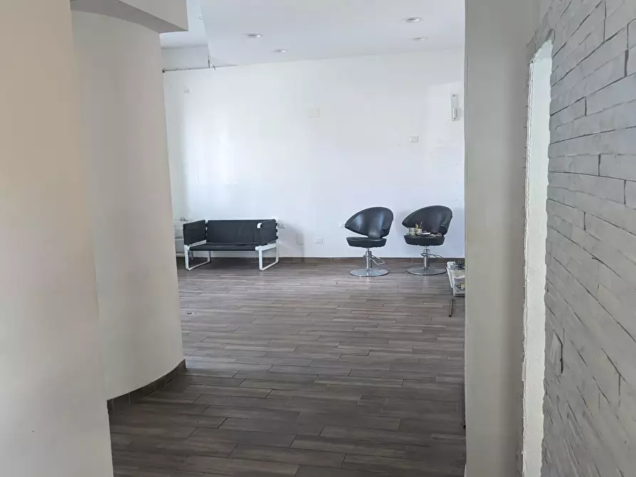 Immagine 5 di Attività artigianale in vendita  a Montopoli In Val D'arno