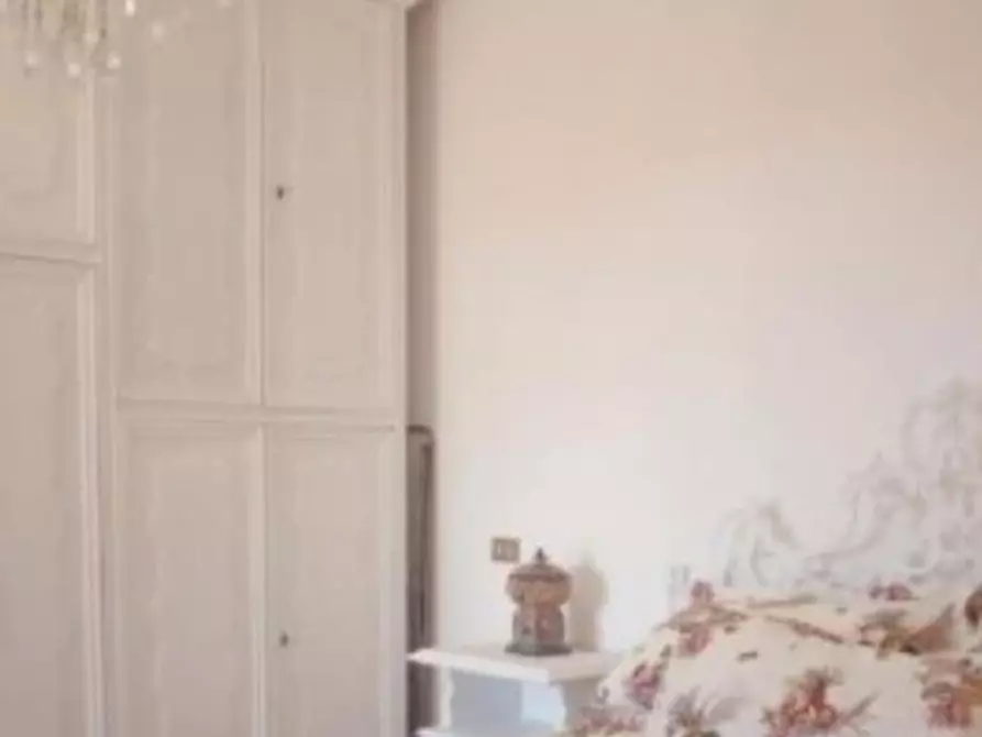 Immagine 17 di Appartamento in vendita  a Viareggio