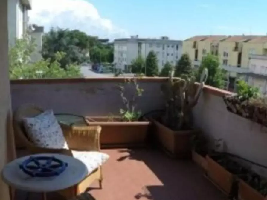 Immagine 6 di Appartamento in vendita  a Viareggio