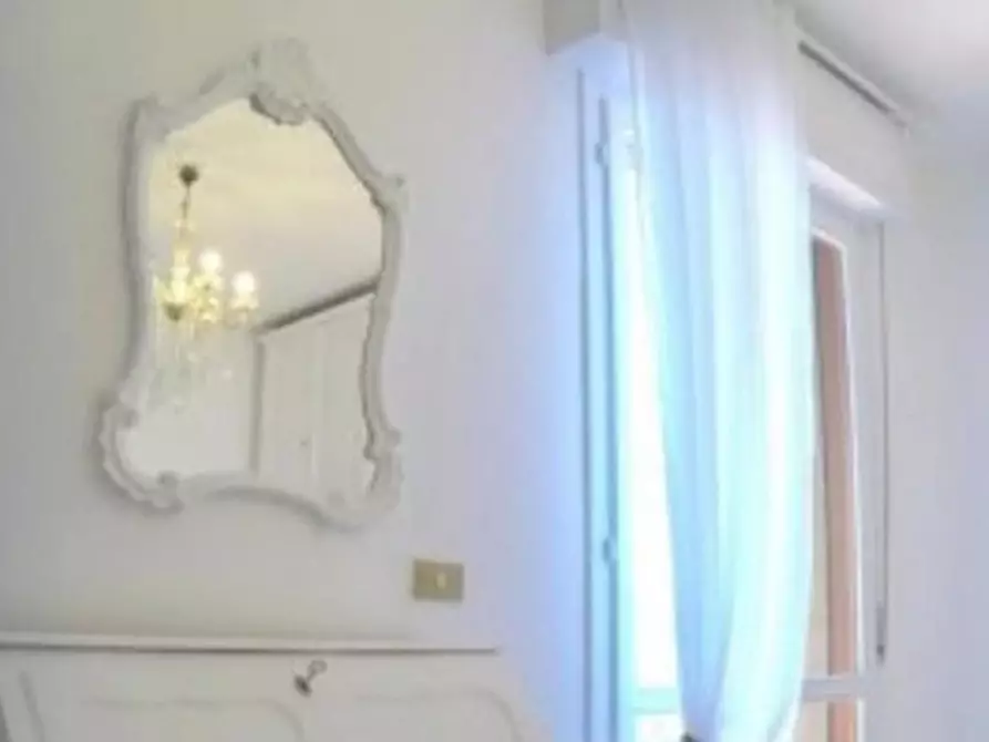 Immagine 26 di Appartamento in vendita  a Viareggio