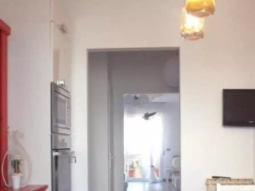 Immagine 9 di Appartamento in vendita  a Viareggio