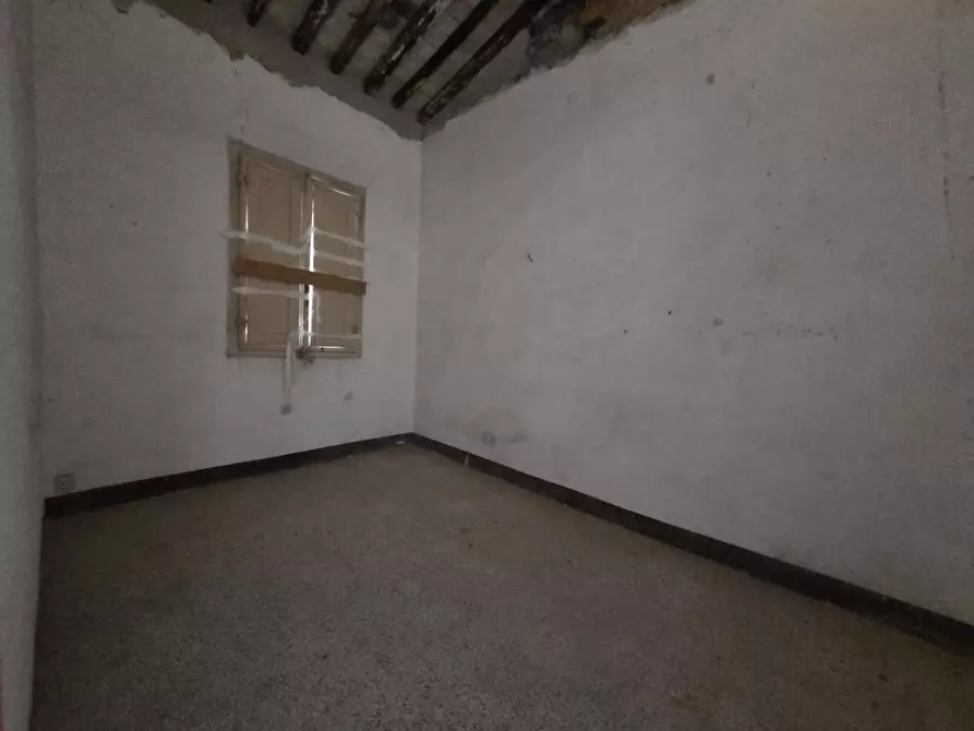 Immagine 7 di Appartamento in vendita  a Lucca