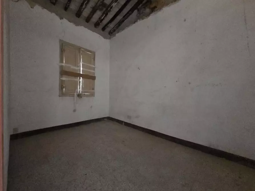 Immagine 8 di Appartamento in vendita  a Lucca