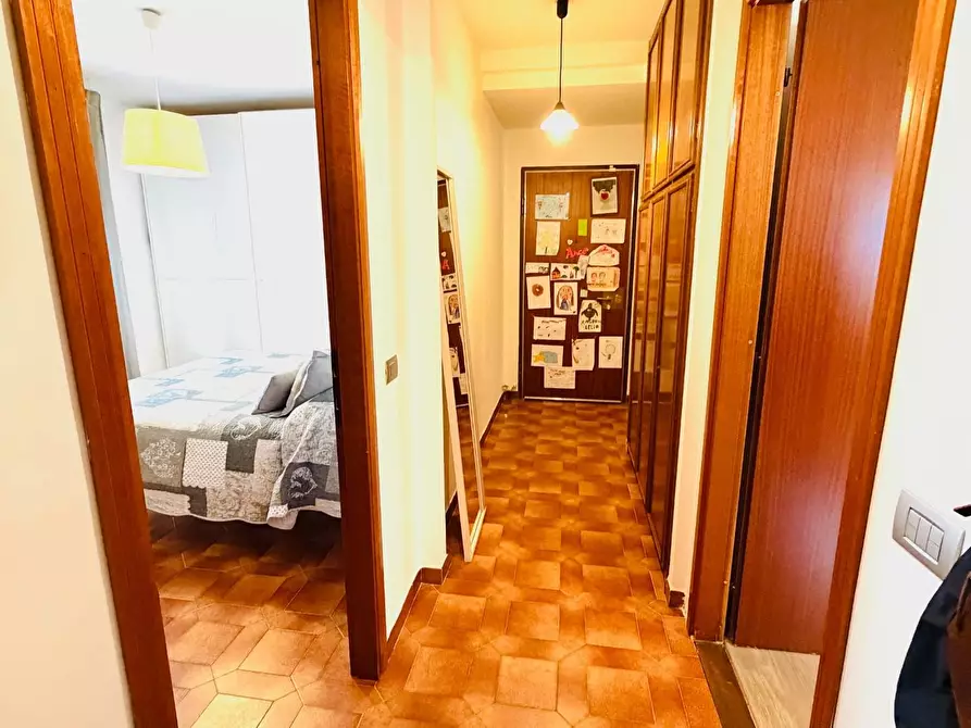 Immagine 21 di Appartamento in vendita  a Carrara