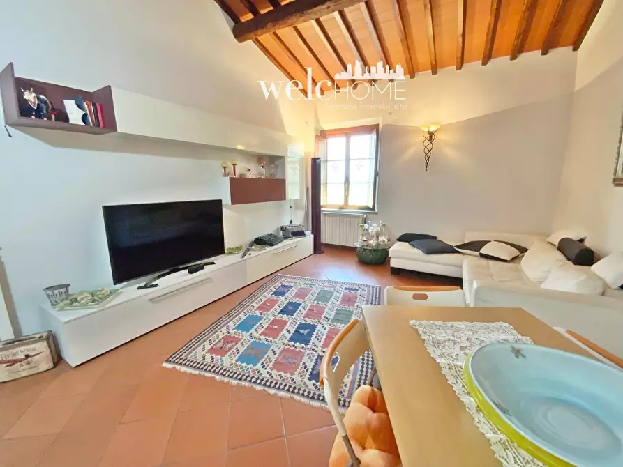 Immagine 19 di Appartamento in vendita  a Campi Bisenzio