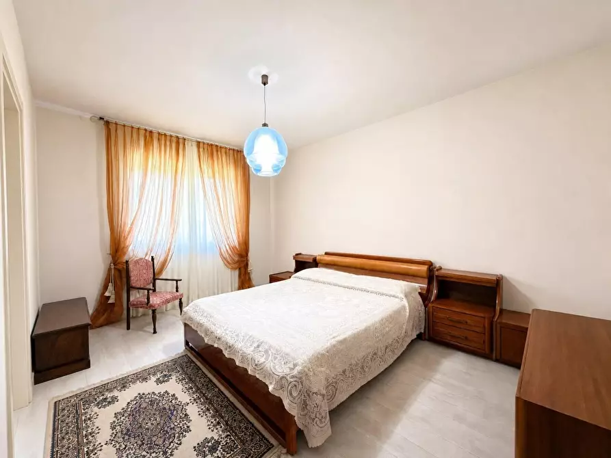 Immagine 13 di Casa indipendente in vendita  a Lucca
