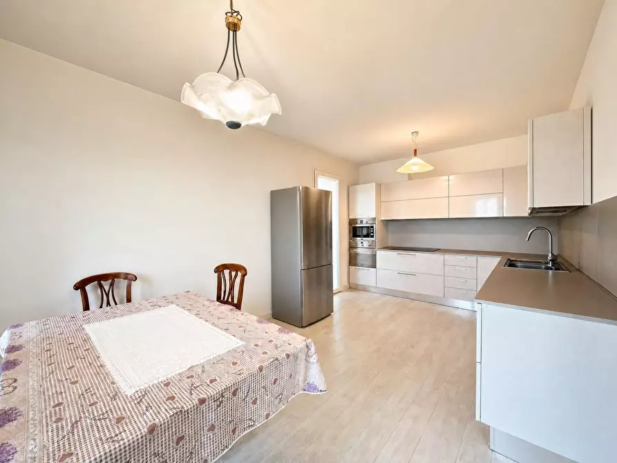Immagine 7 di Casa indipendente in vendita  a Lucca