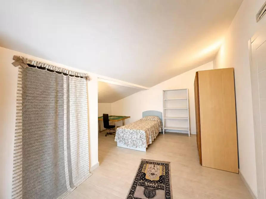 Immagine 26 di Casa indipendente in vendita  a Lucca