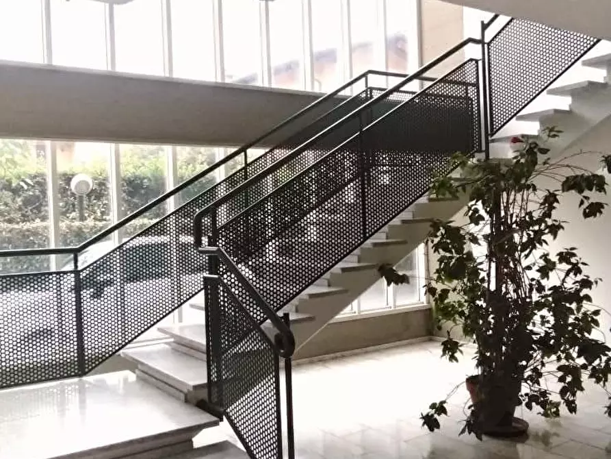 Immagine 1 di Appartamento in vendita  a Massa
