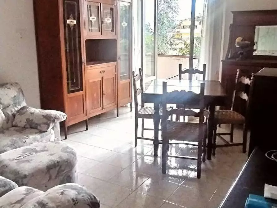 Immagine 8 di Appartamento in vendita  a Massa