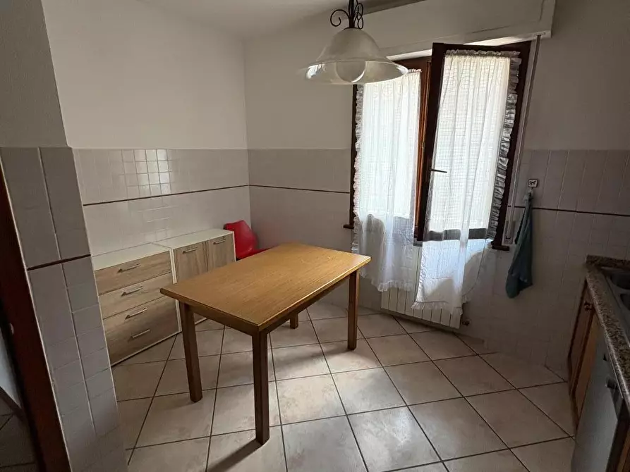 Immagine 3 di Appartamento in vendita  a Massa