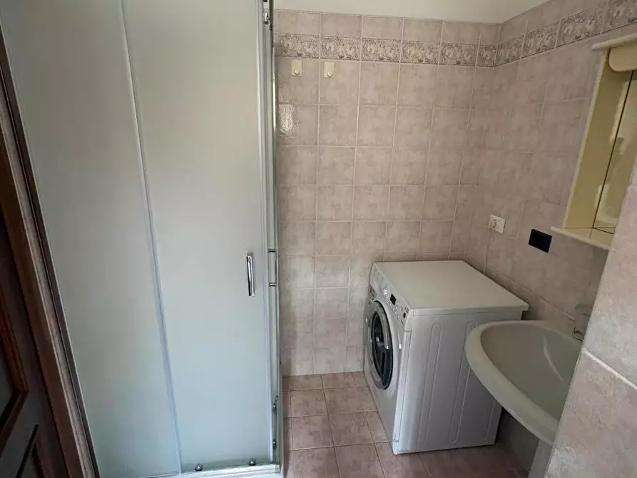 Immagine 6 di Appartamento in vendita  a Massa