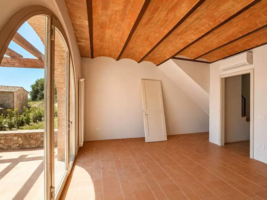 Immagine 11 di Casa indipendente in vendita  a Volterra
