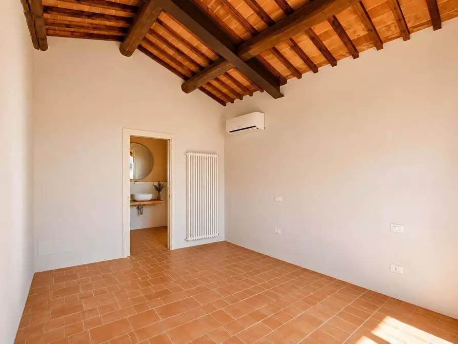 Immagine 15 di Casa indipendente in vendita  a Volterra