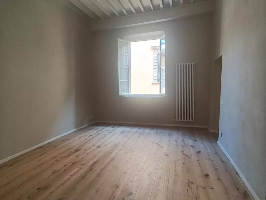 Immagine 32 di Appartamento in vendita  a Lucca