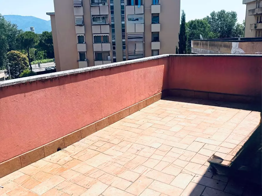 Immagine 1 di Mansarda in vendita  a Pisa