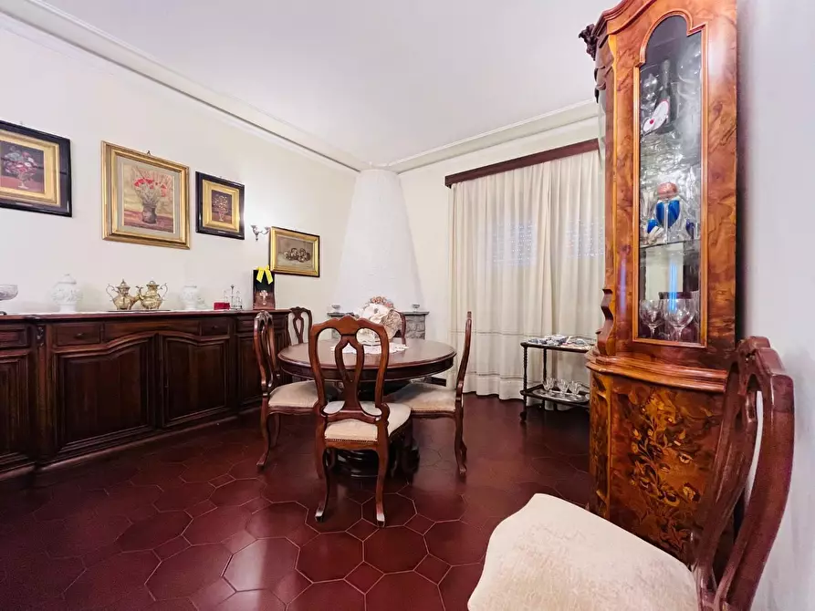 Immagine 4 di Appartamento in vendita  a Montecatini Terme