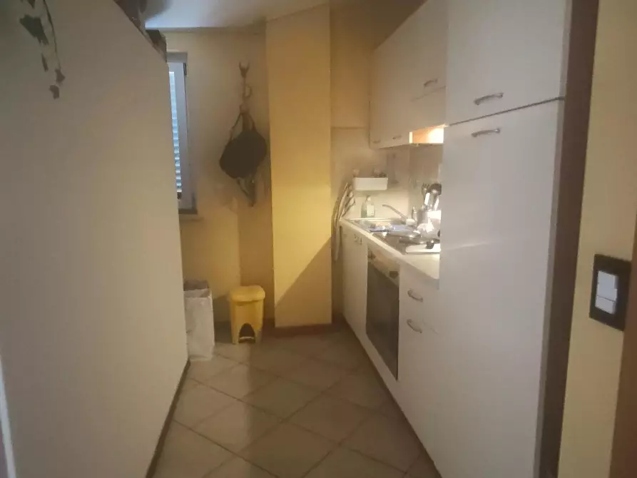 Immagine 2 di Mansarda in vendita  a Lucca