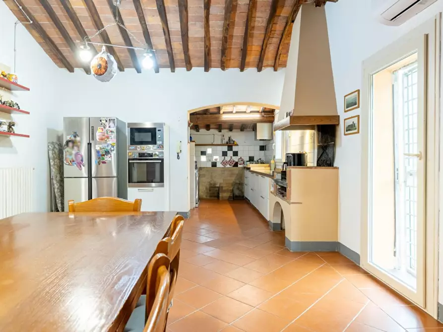 Immagine 10 di Appartamento in vendita  a San Giuliano Terme