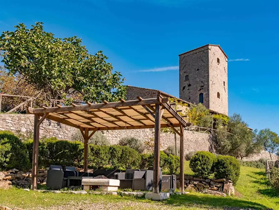Immagine 21 di Villa in vendita  a Gaiole In Chianti