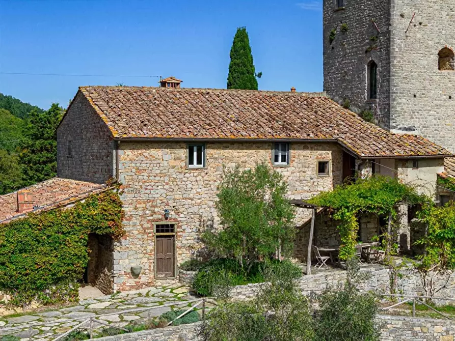 Immagine 6 di Villa in vendita  a Gaiole In Chianti