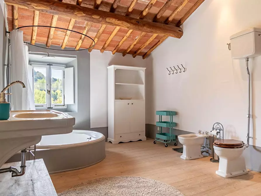 Immagine 53 di Villa in vendita  a Gaiole In Chianti