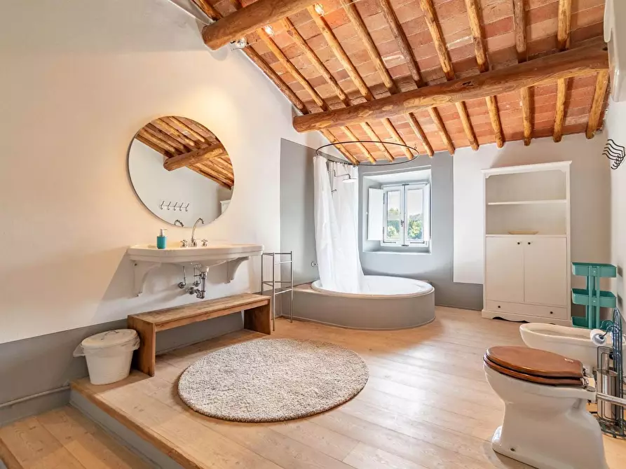 Immagine 51 di Villa in vendita  a Gaiole In Chianti