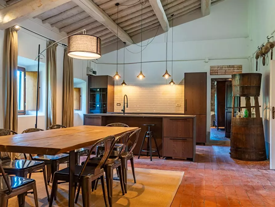 Immagine 37 di Villa in vendita  a Gaiole In Chianti