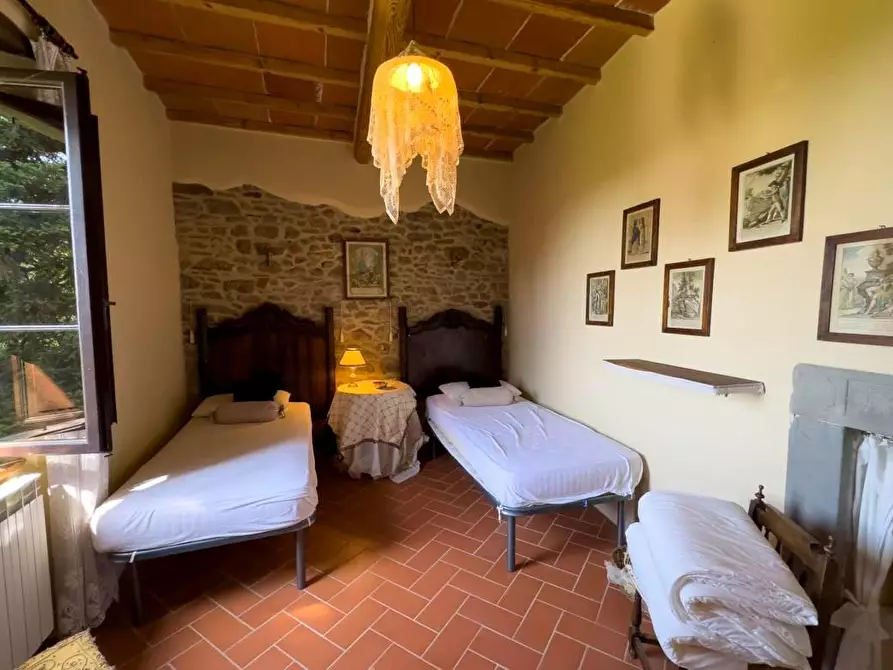 Immagine 14 di Casa colonica in vendita  a Gaiole In Chianti