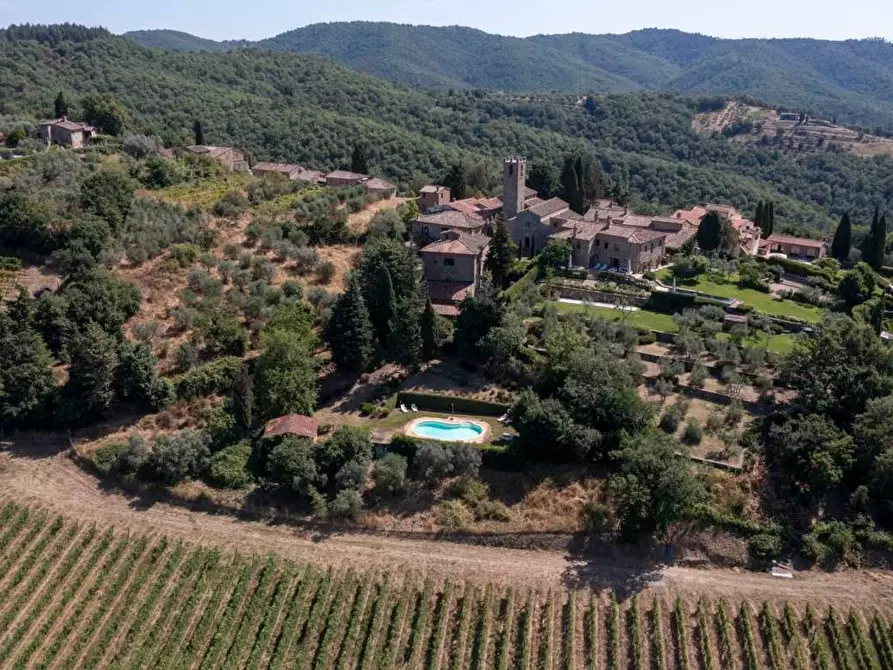 Immagine 4 di Casa colonica in vendita  a Gaiole In Chianti