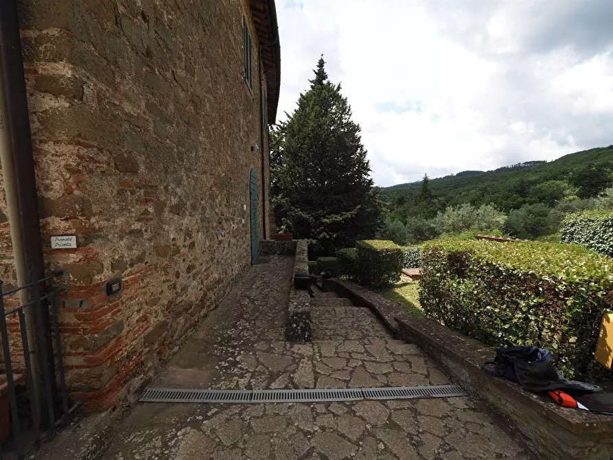Immagine 33 di Casa colonica in vendita  a Gaiole In Chianti