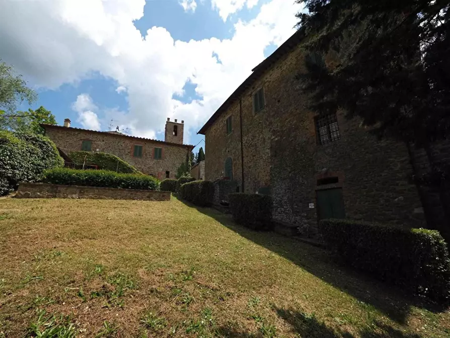Immagine 32 di Casa colonica in vendita  a Gaiole In Chianti