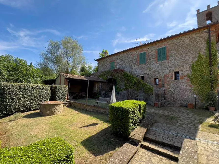 Immagine 1 di Casa colonica in vendita  a Gaiole In Chianti