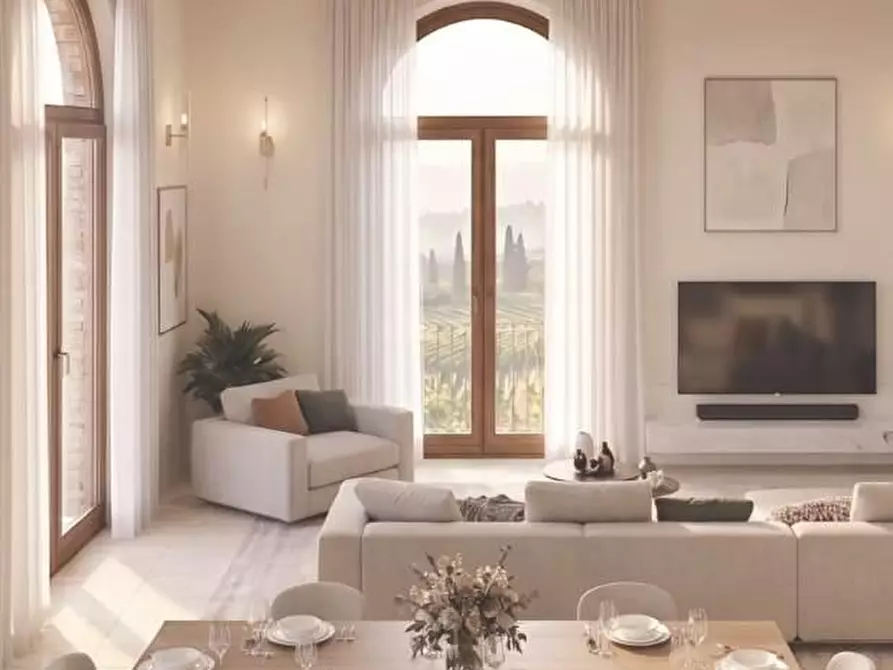 Immagine 6 di Villa in vendita  a Siena