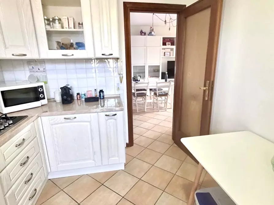 Immagine 8 di Villetta a schiera in vendita  a Viareggio