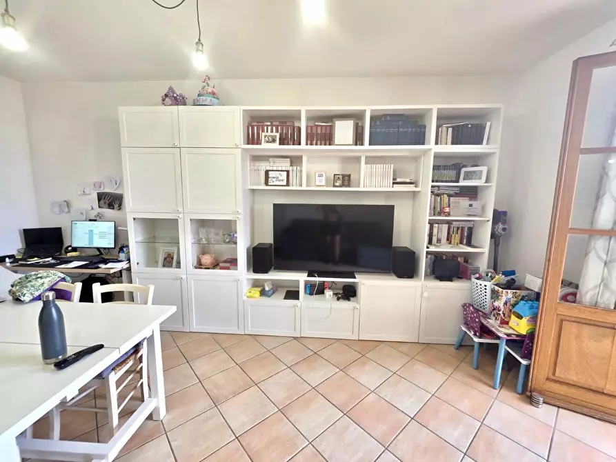 Immagine 3 di Villetta a schiera in vendita  a Viareggio