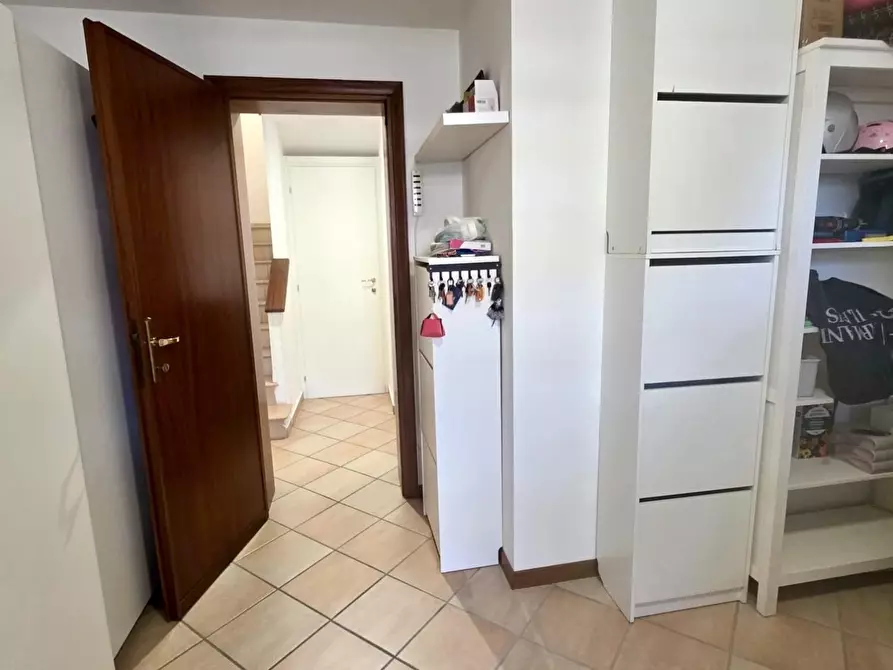 Immagine 11 di Villetta a schiera in vendita  a Viareggio