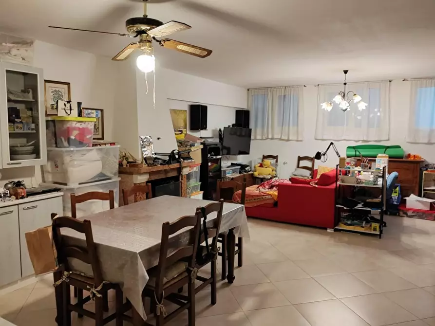 Immagine 14 di Appartamento in vendita  a Massa