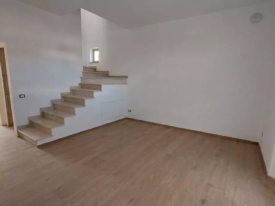 Immagine 4 di Terratetto in vendita  a Cascina