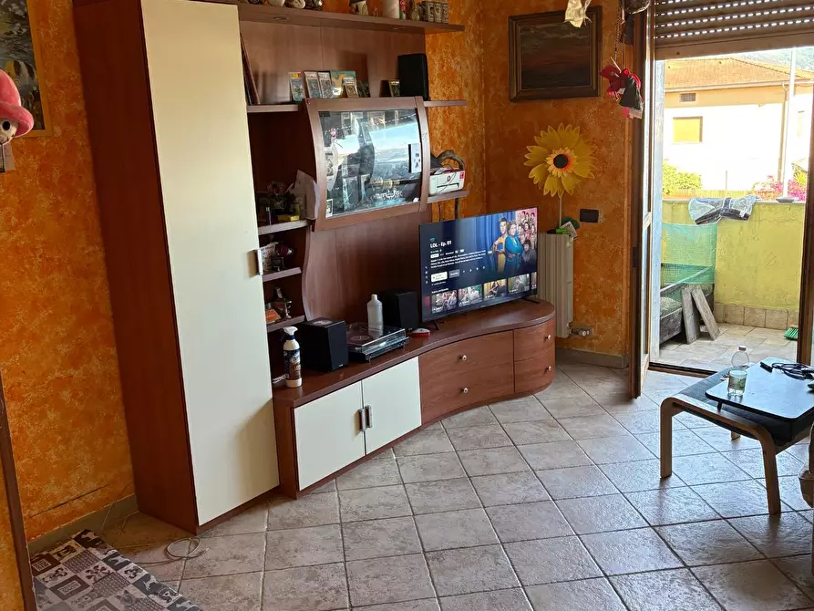 Immagine 1 di Appartamento in vendita  a Massa