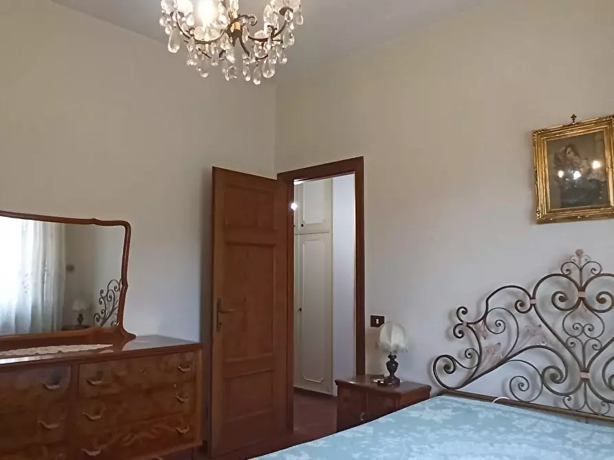 Immagine 25 di Casa bifamiliare in vendita  a Lucca