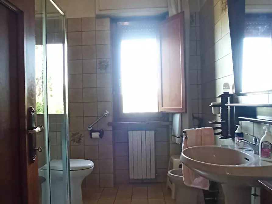 Immagine 37 di Casa bifamiliare in vendita  a Lucca