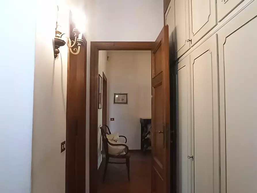 Immagine 12 di Casa bifamiliare in vendita  a Lucca