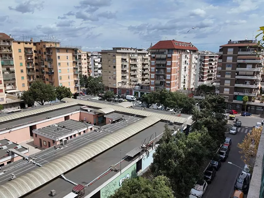 Immagine 36 di Appartamento in vendita  a Roma